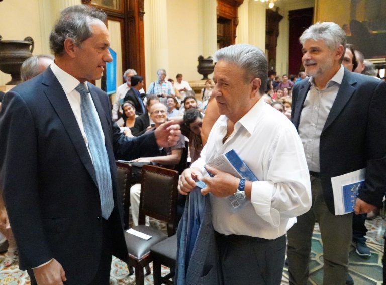 Reapareció Duhalde de la mano de Scioli