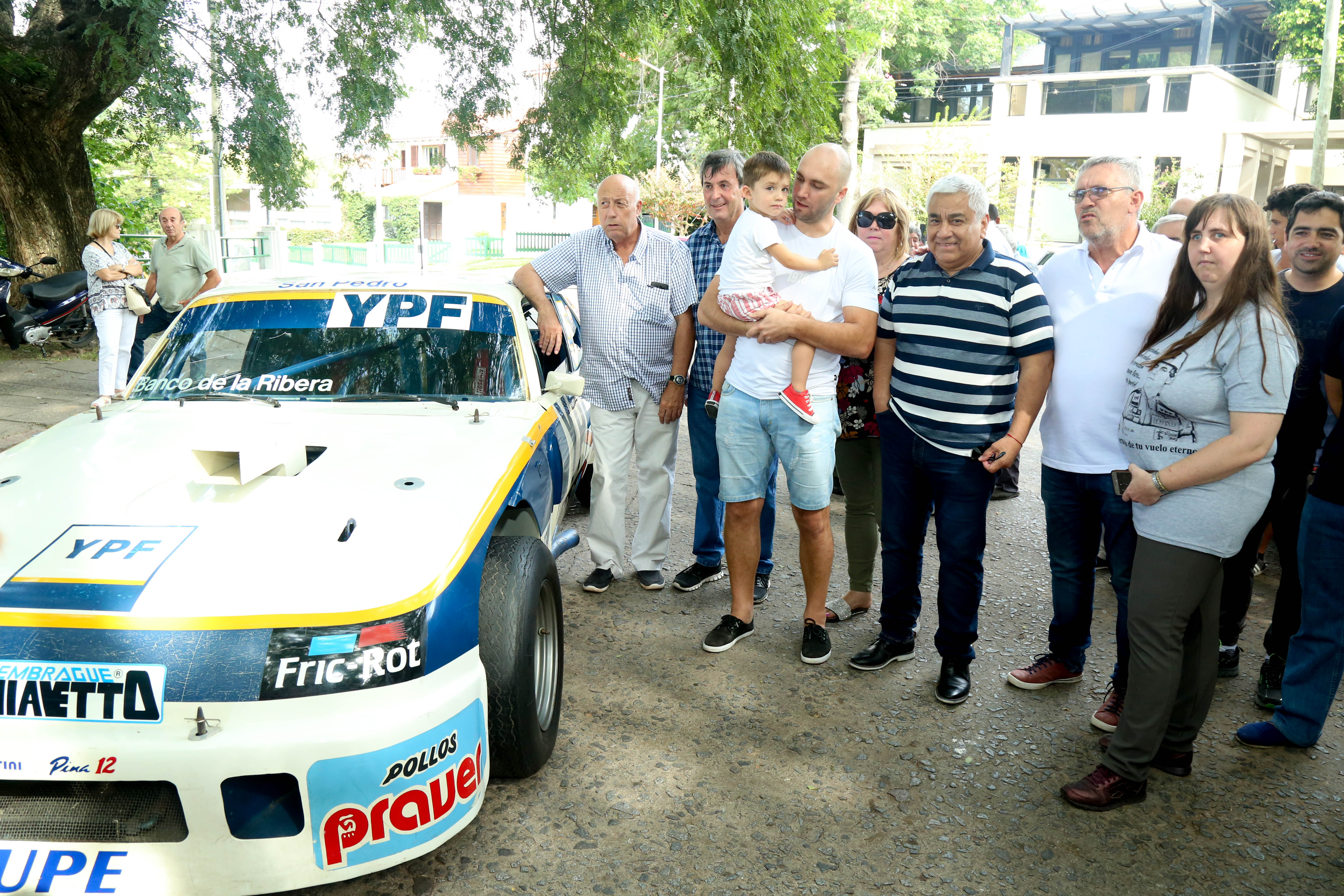 Homenaje al Pato Morresi en San Pedro