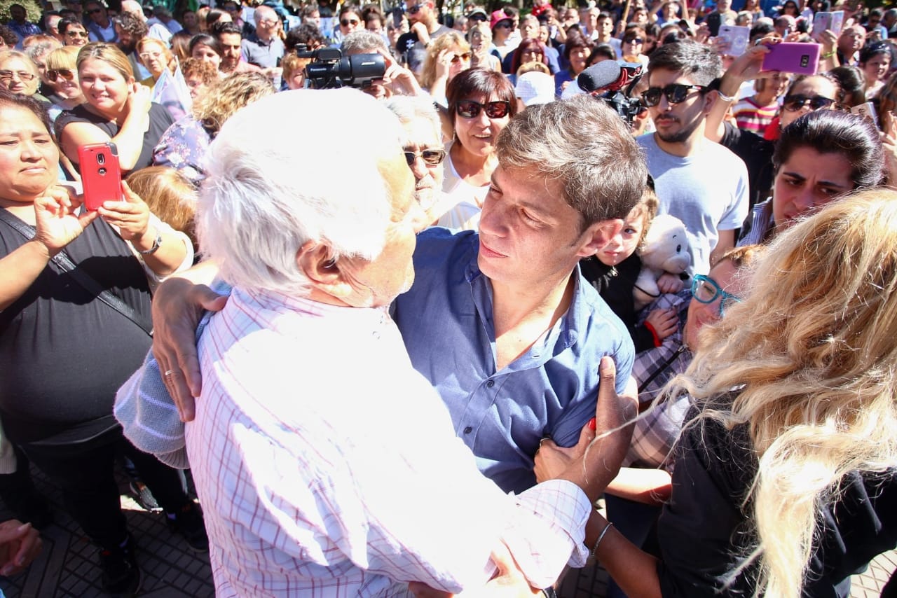 Axel Kicillof recorre distritos de la provincia de Buenos Aires Axel Kicillof recorre distritos de la provincia de Buenos Aires