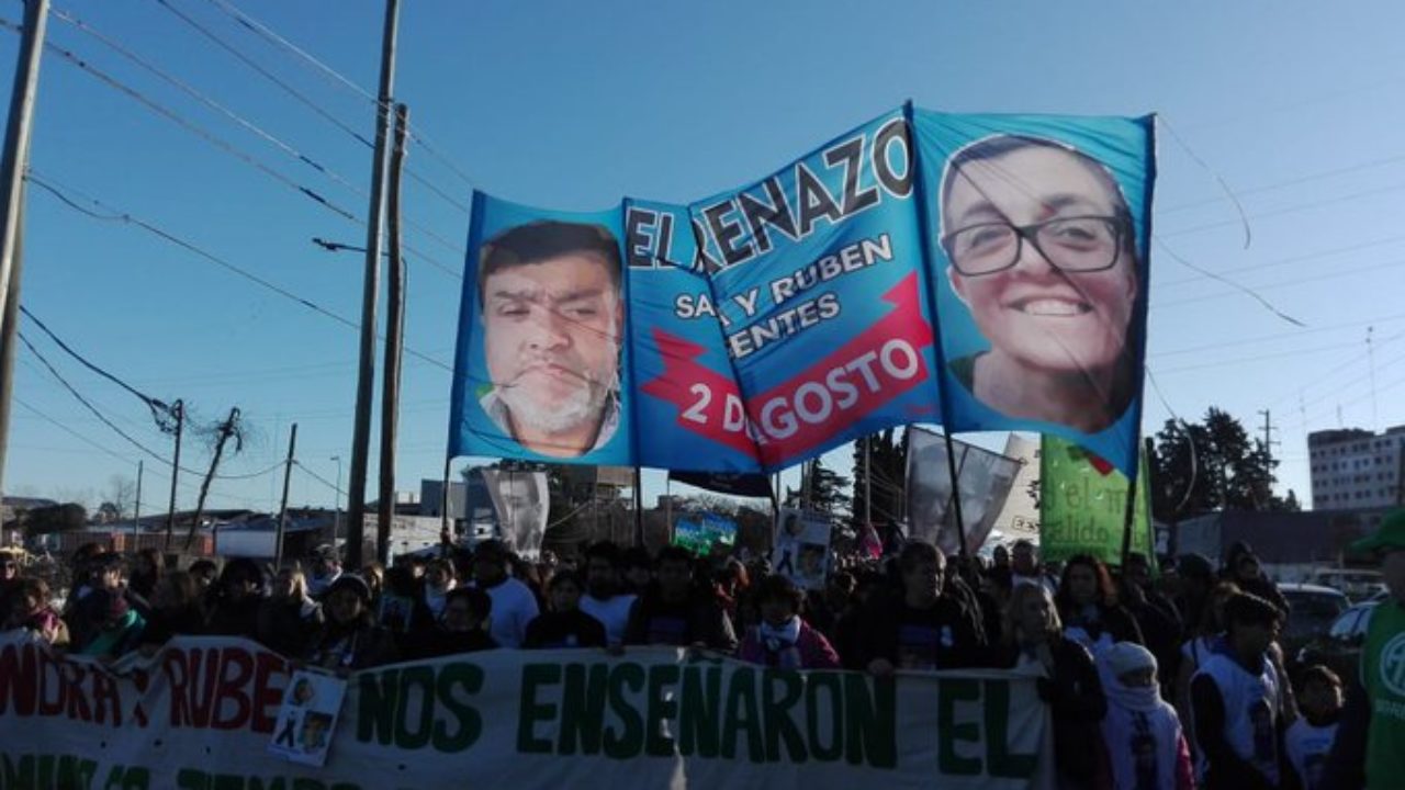 Marcharon por Sandra y Rubén a un año del “asesinato laboral” en la Escuela  49 de Moreno