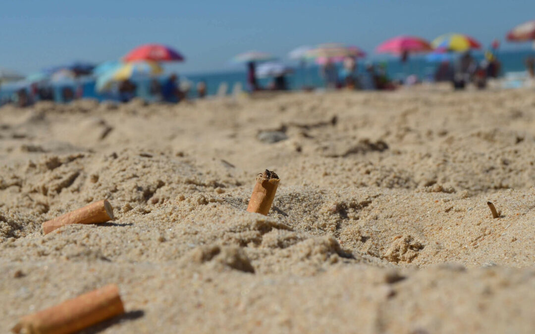 El 84% de los residuos encontrados en las costas bonaerenses son plásticos y las colillas de cigarrillo lideran el ranking