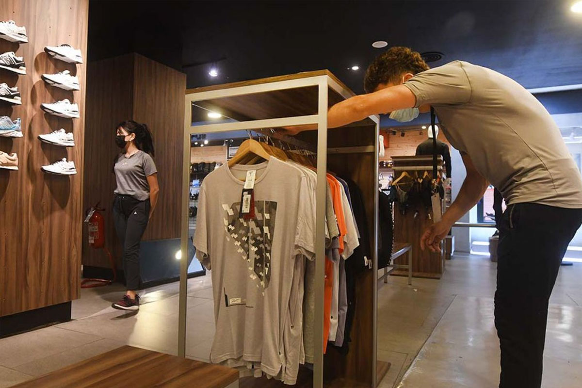 Más de 70 marcas nacionales venderán ropa con precios rebajados: cuáles  participarán en el Programa \