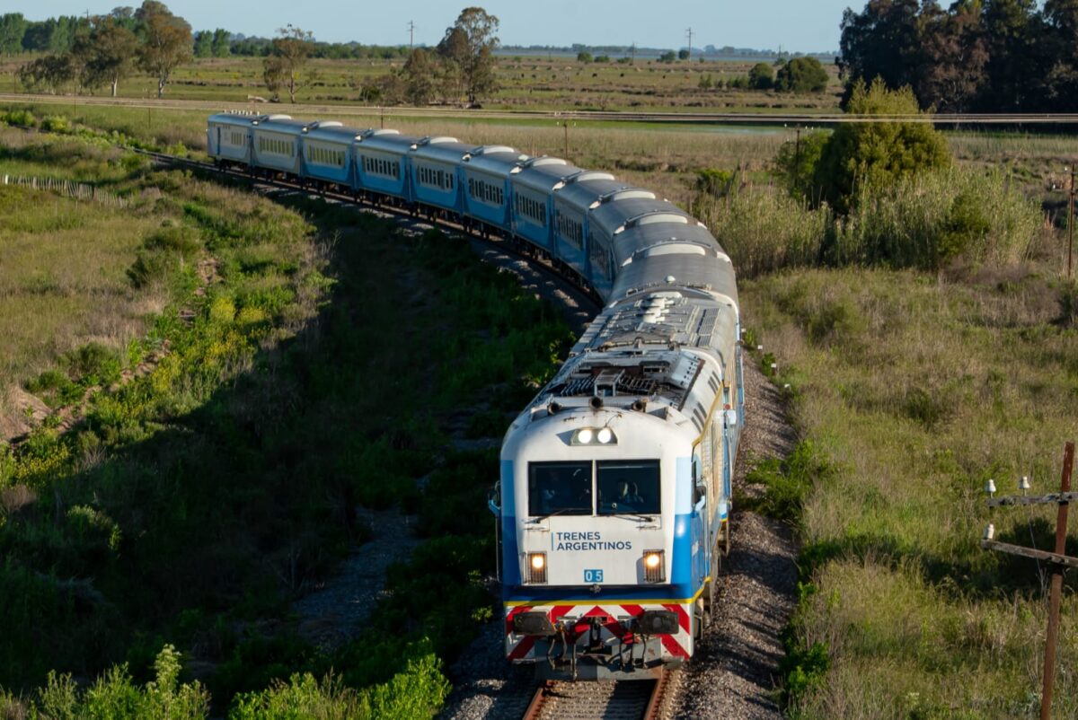pasajes trenes junio