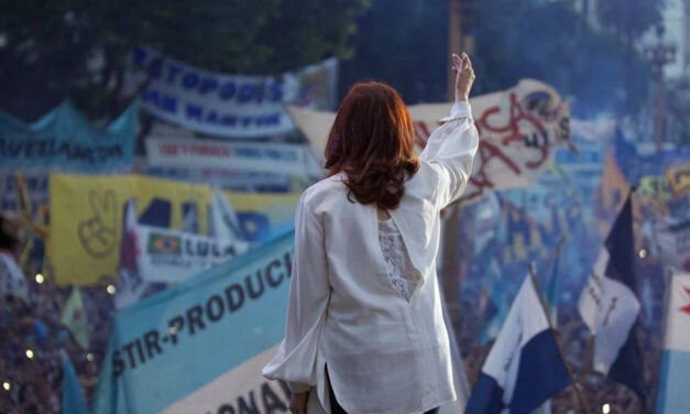 Preparan una marcha a Plaza de Mayo en “defensa de la democracia” tras el intento de asesinato a Cristina