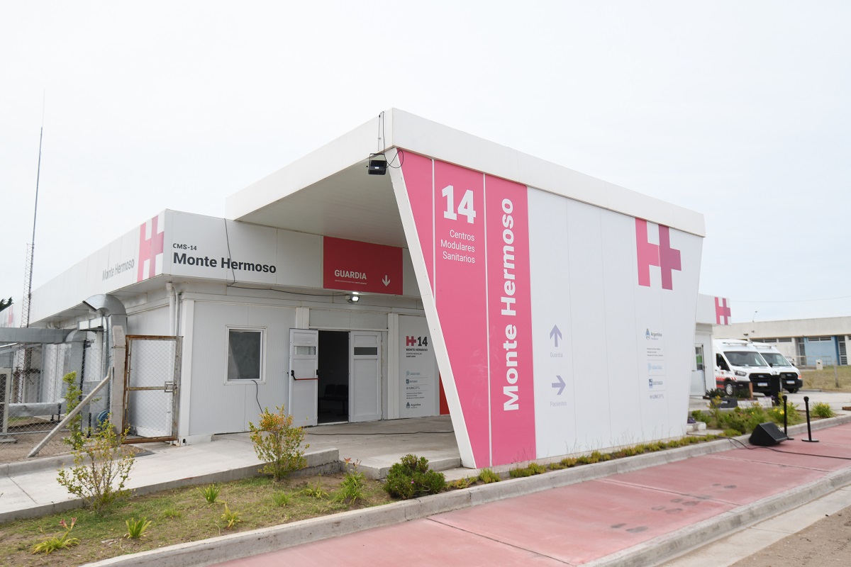 Kicillof inauguró el Hospital Modular de Monte Hermoso