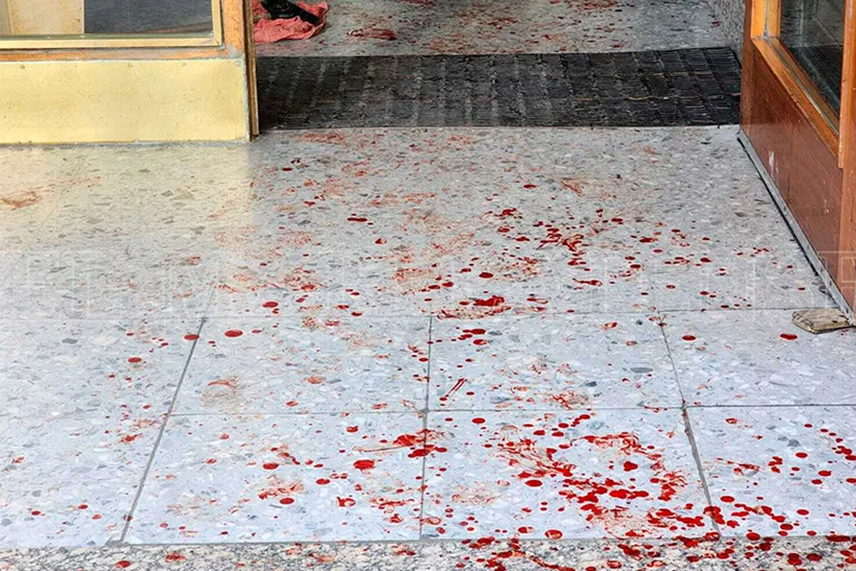 Albañiles apuñalaron al administrador