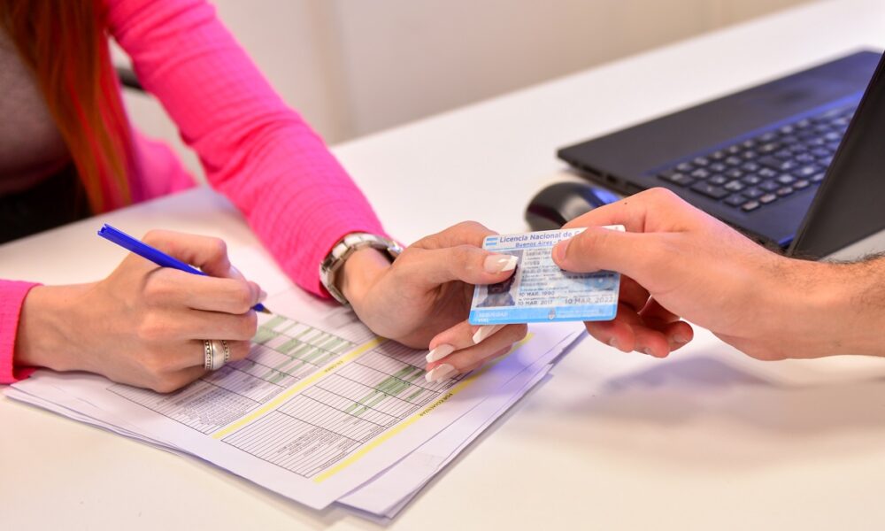 renovar licencia de conducir Morón