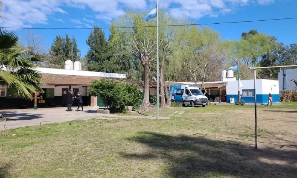 Machete escuela