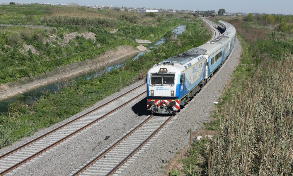 TREN AGOSTO