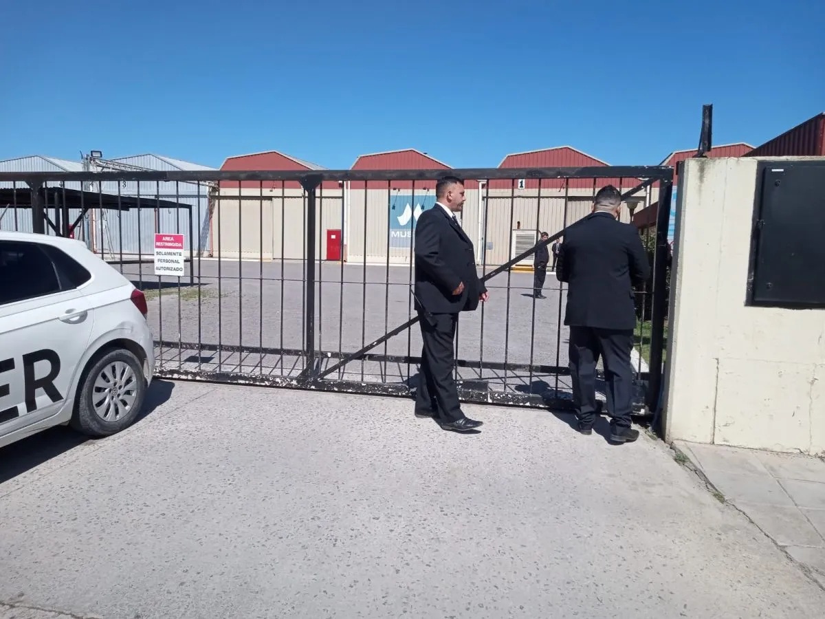 cierre Mustad Tres Arroyos