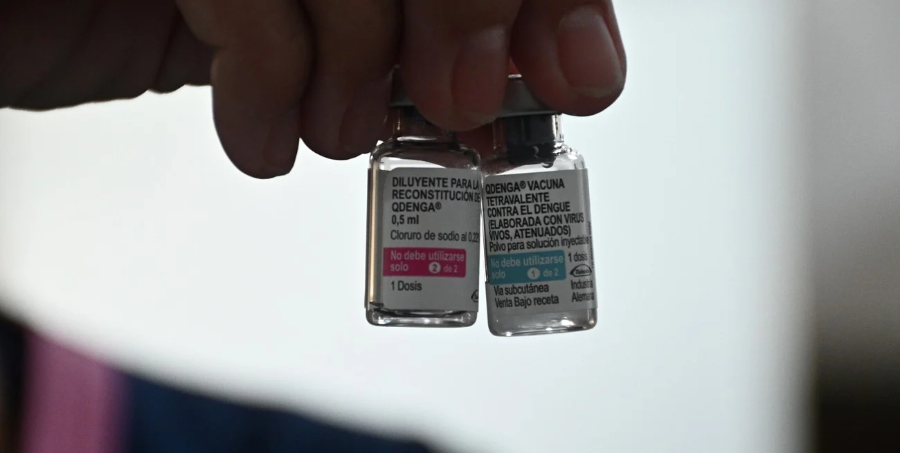 vacunación contra el dengue