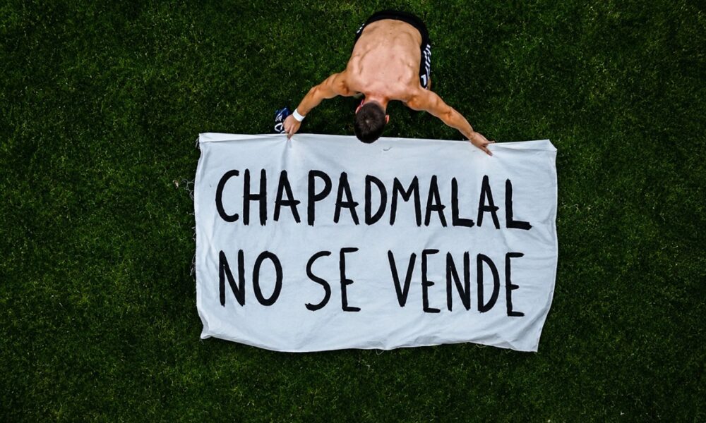 BANDERA CHAPADMALAL NO SE VENDE