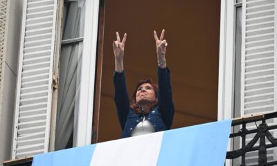 Cristina Kirchner en el balcón de san jose 1111