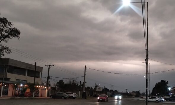 cielo gris