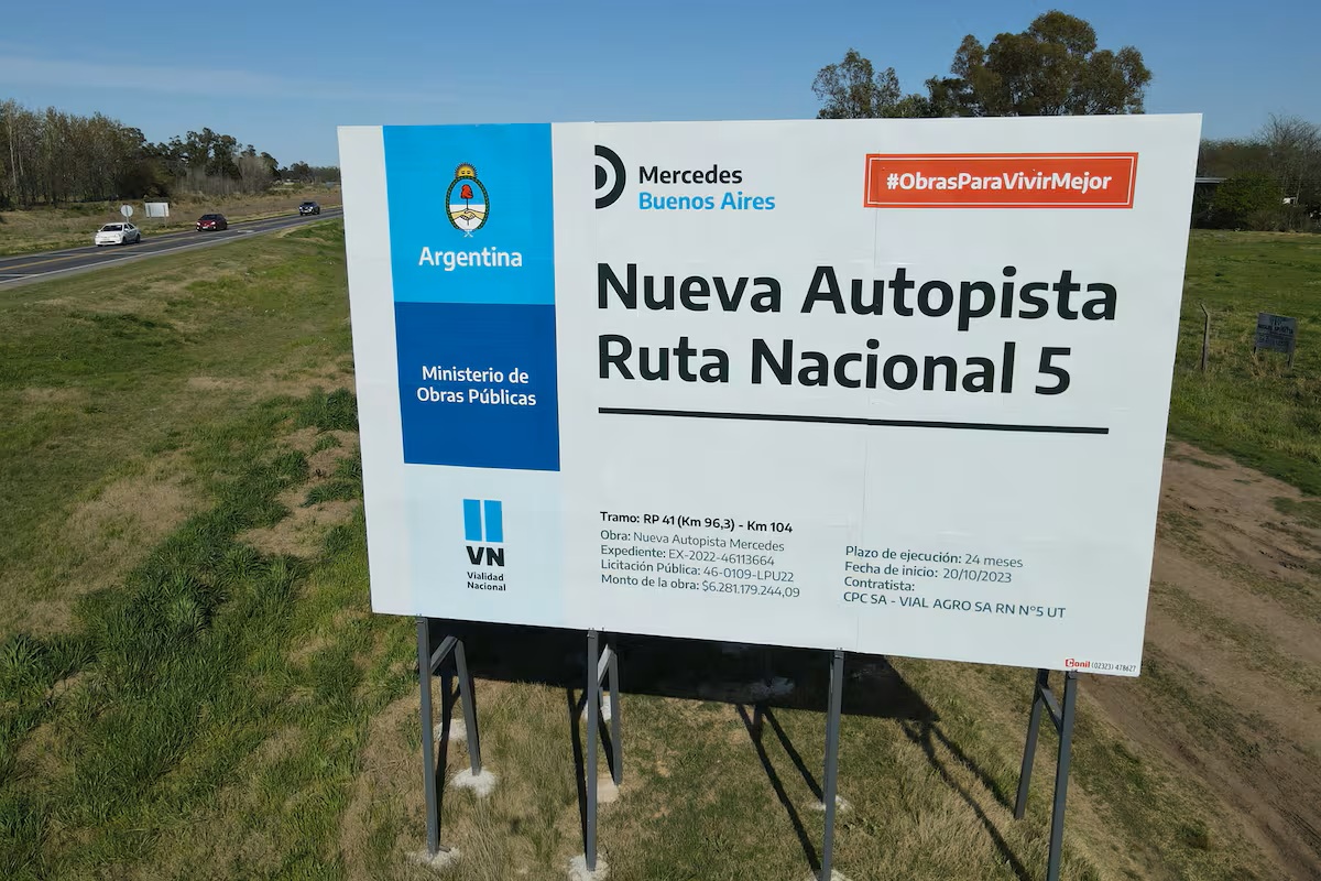 cartel obra autopista ruta 5